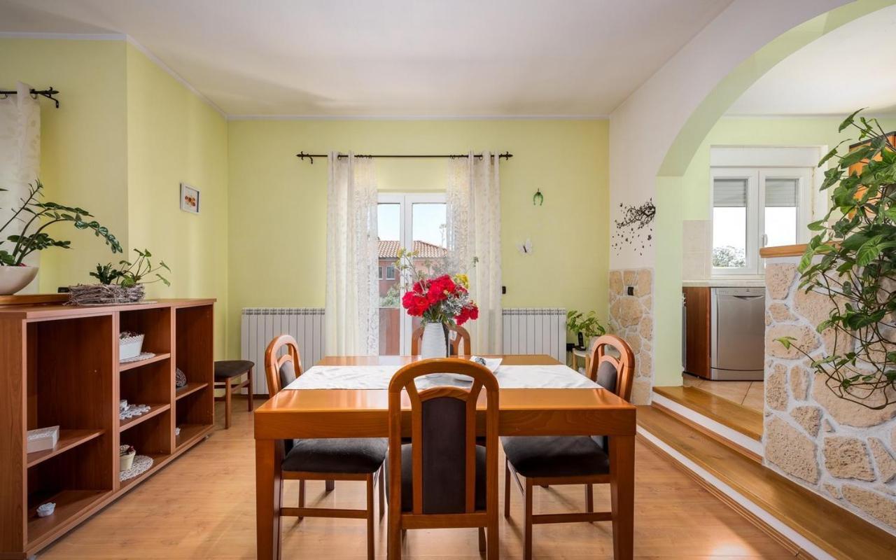 Iva House With Apartment 乌马格 外观 照片